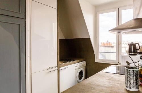 Splendid Superior apartment with Eiffel Tower view