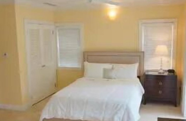St Kitts & Nevis Tour! Four Relaxing Spaces w/ Swimming Pool, Free Parking & Spa