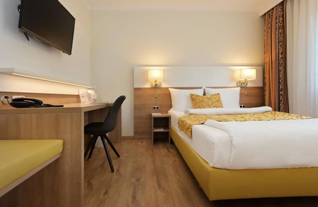 Habitación clásica con ducha / WC, para no fumadores - Hotel Am Wartturm