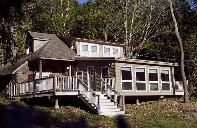 Alegre 3 BR Country Cabin On 5 Acres - Aislado pero cerca de la ciudad!