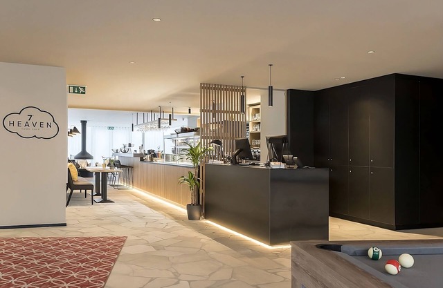 Stay Close to MoMu Antwerp! 4 Family Rooms w/ City Views & Continental Breakfast