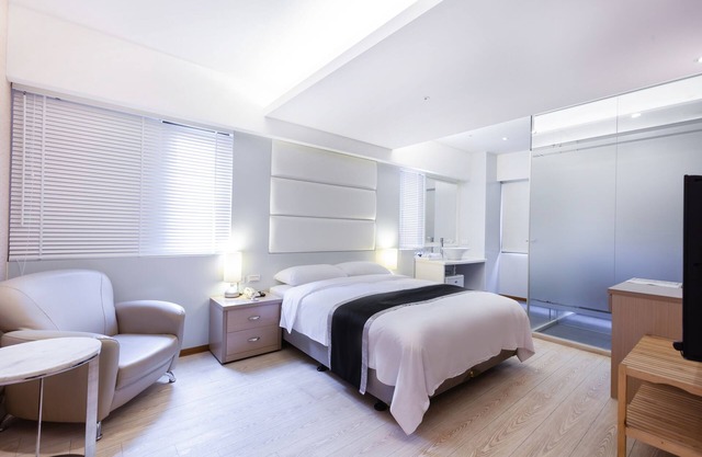Stay Inn 2