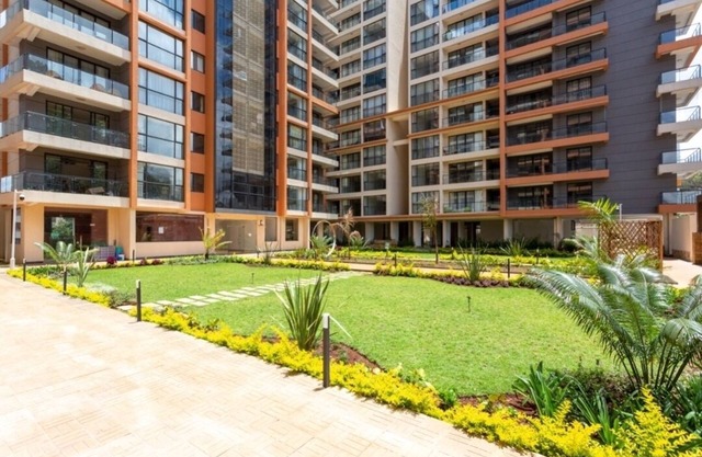 Stay.Plus Splash of Glam Lavington