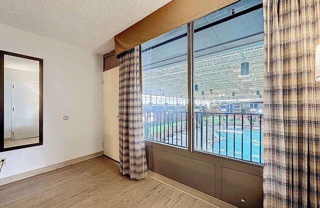 Stayable Jacksonville West