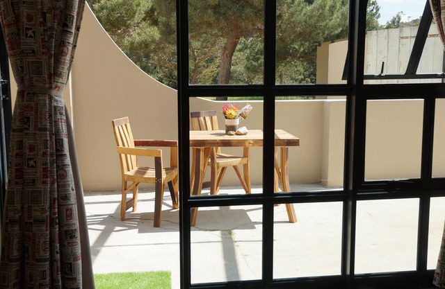 Stellar Overberg Travellers Lodge