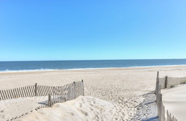 Steps from the Ocean! Renovated Townhome with Pool, Beach & Private Yard