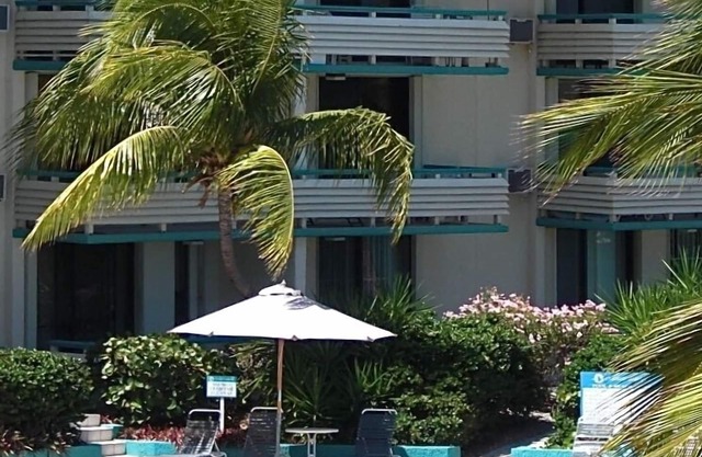 Pasos a la arena, 3 piscinas, 2 restaurantes elegantes, una gran playa