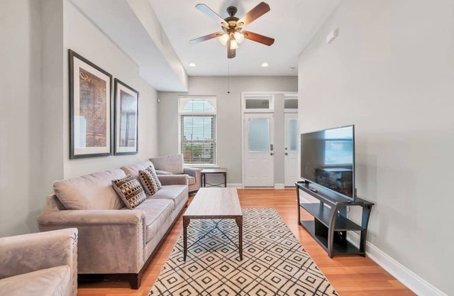 STL, Tower Grove, 2-Story Townhome - B