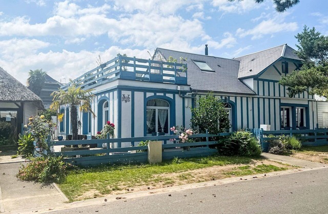Preciosa casa de vacaciones privada con WIFI, TV, terraza, mascotas permitida y aparcamiento
