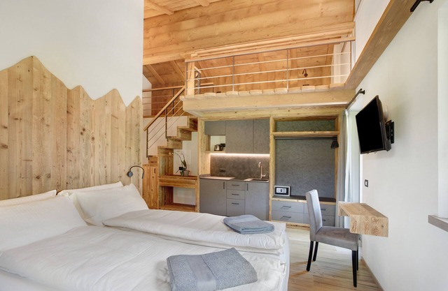 Apartamento estudio 'Agriturismo Bosco D'oro 1' con vistas a la montaña, jardín compartido y Wi-Fi