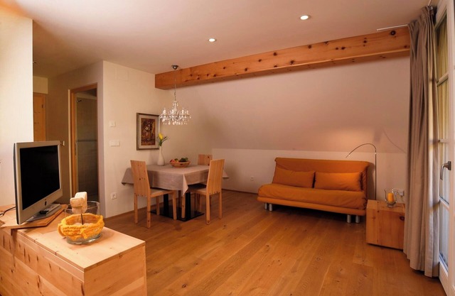 Apartamento estudio "Rosengartnerhof Vorberg" con vistas a la montaña, piscina compartida y Wi-Fi