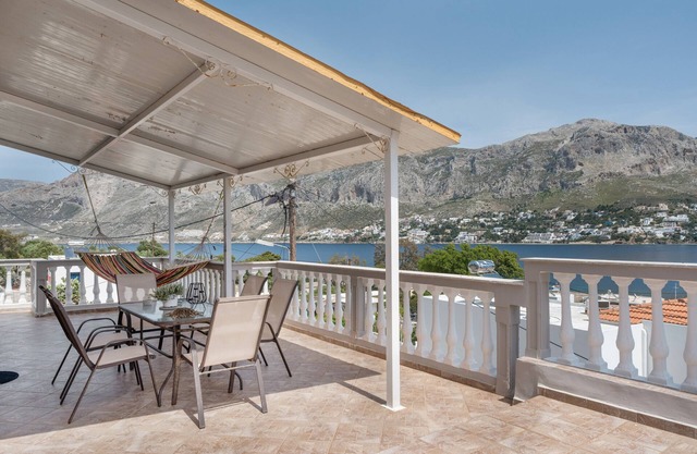 Estudio 'Telendos' con vistas al mar, Wi-Fi y aire acondicionado