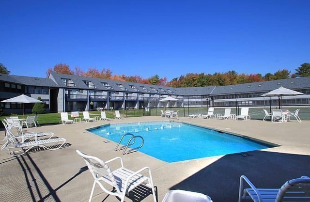 Studio Condo w/ Kitchen & Patio