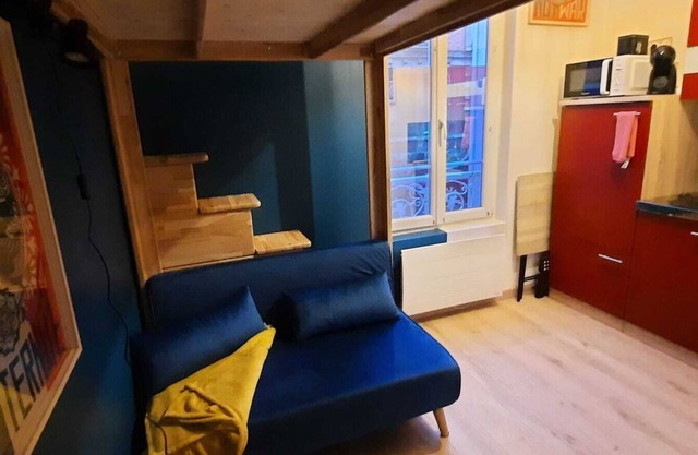 Pequeno estudio acogedor cercano de París, Disneyland y salas de conciertos