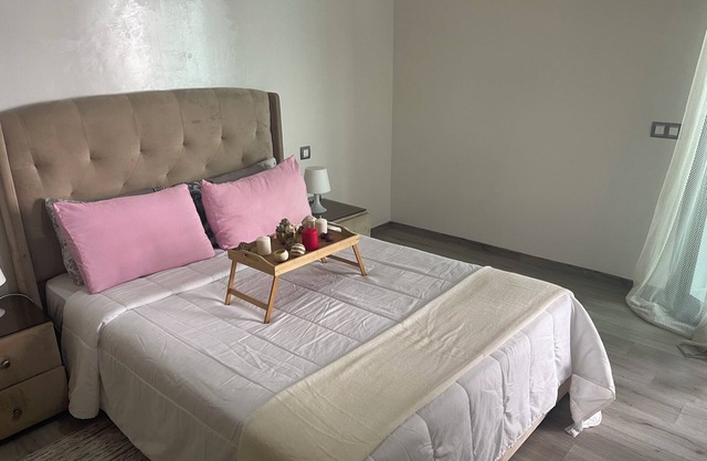 Five Stars Miramar Studio