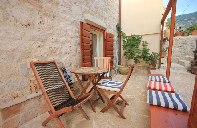 Apartamento-estudio en la playa Komiza, Vis (AS-3035-f)
