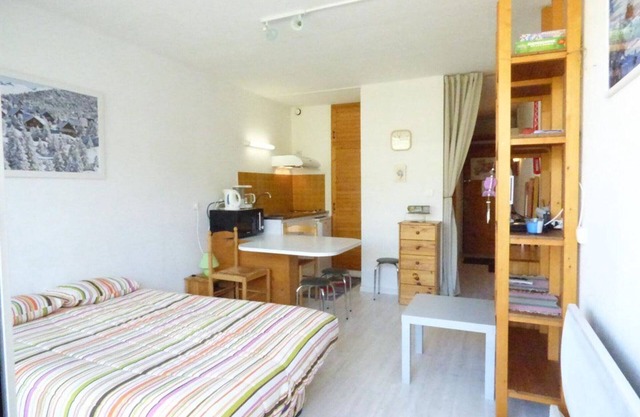 Estudio Arette, estudio, 4 personas