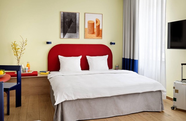 Studio Hotel Apartment | Sleeps 4