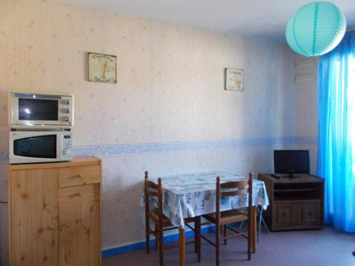Studio lumineux pour 2 personnes avec balcon et WiFi gratuit, proche du Lac de l'Uby - FR-1-841-5