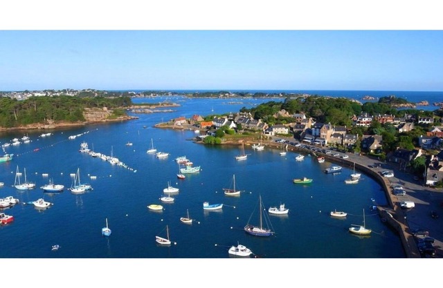 Studio n°1, Large apartment - Perros-Guirec - Port de Ploumanac'h.