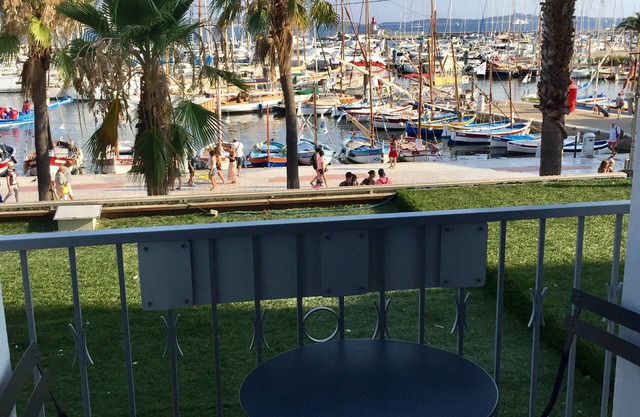Estudio en el puerto Sanary Sur Mer