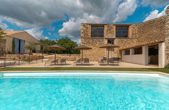 Estudio 'Petit Loft A La Campagne' con piscina compartida, balcón y aire acondicionado