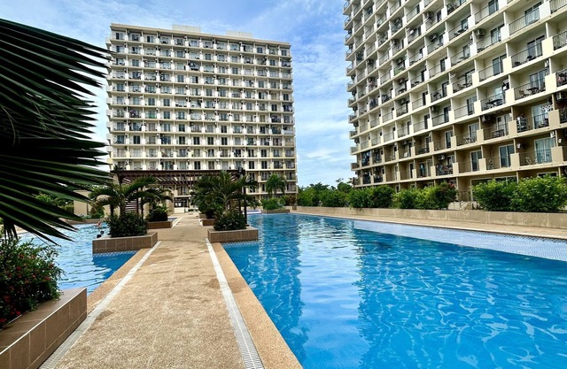 Studio Retreat with Balcony and Pool