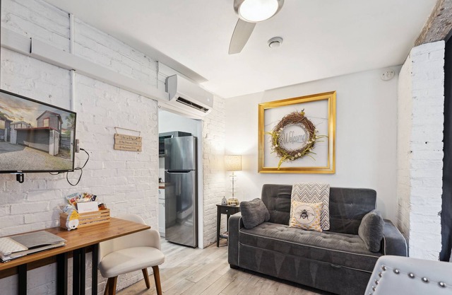 Studio @ the Hive, Cozy Cute