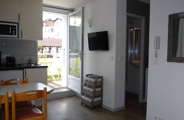 Estudio con balcón en el centro de Thonon, cerca de los baños termales, 2 personas