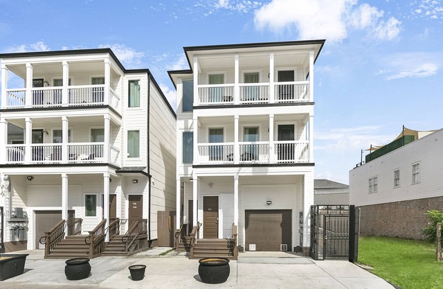 Stunning Condos Near French Quarter