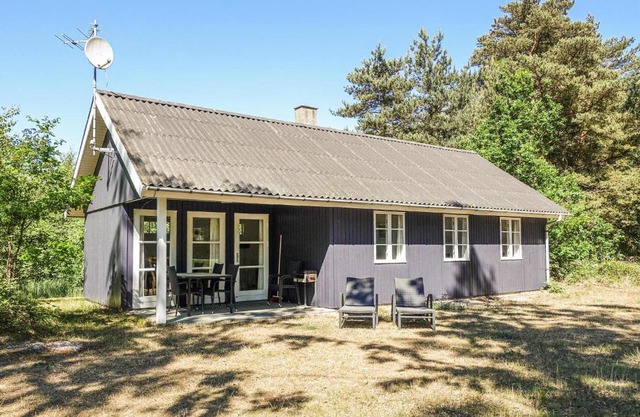 Stunning Home In Aakirkeby With Wifi