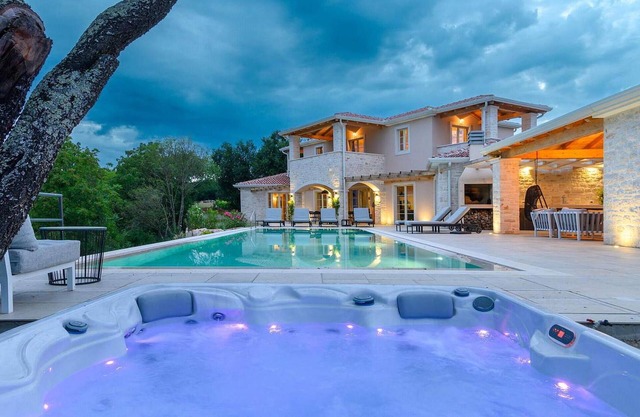 Impresionante casa en Visnjan con sauna
