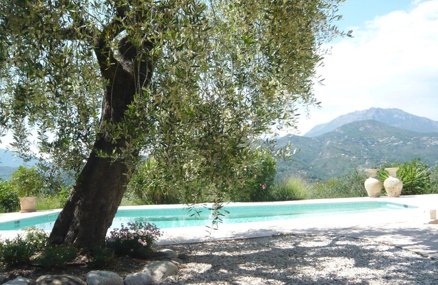 Impresionantes vistas a la montaña con piscina privada aislada