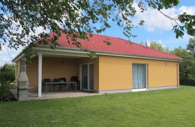 Estupenda casa de vacaciones privada para 6 personas con WIFI, TV, terraza y aparcamiento