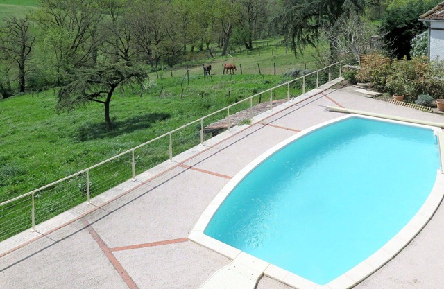 Estupenda casa de vacaciones privada con WIFI, A/C, piscina privada, TV, terraza, aparcamiento