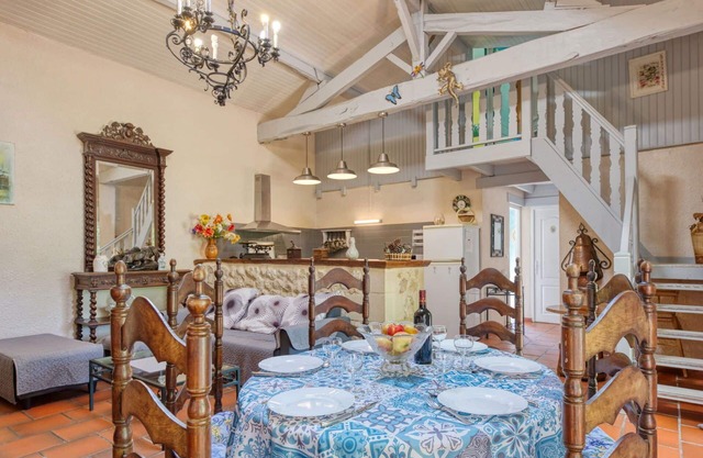 Maravillosa casa de vacaciones privada con WIFI, TV, terraza, mascotas permitida y aparcamiento