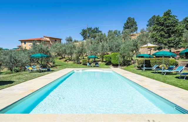 Casa de vacaciones privada con WIFI, piscina privada, balcón, mascotas permitida, aparcamiento