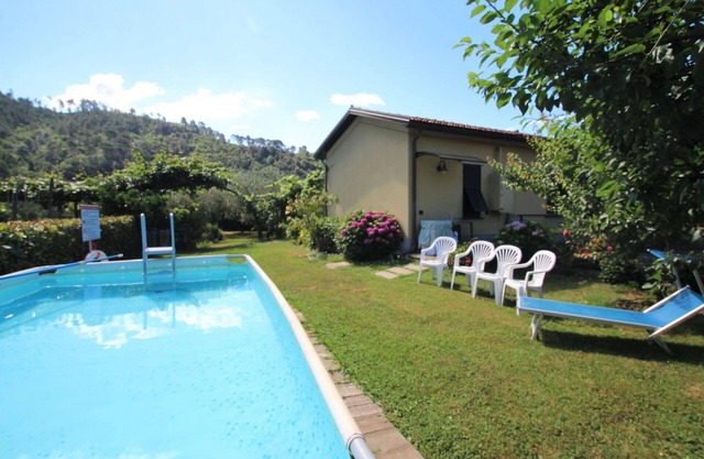 Estupenda casa de vacaciones privada con A/C, piscina privada, WIFI, TV, patio, aparcamiento