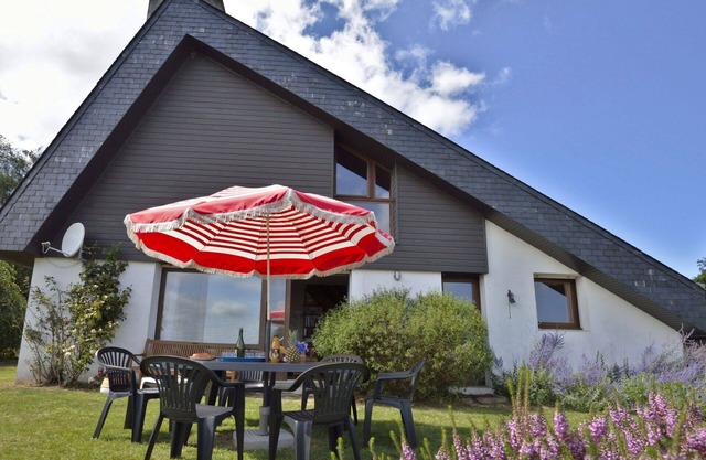 Preciosa casa de vacaciones privada para 8 personas con WIFI, TV, mascotas permitida y aparcamiento
