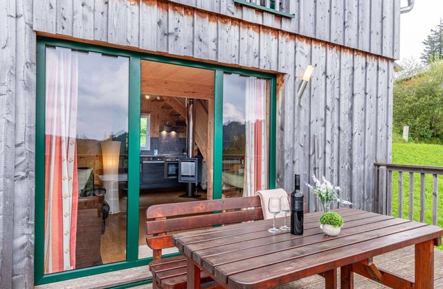 Estupenda casa de vacaciones privada para 6 personas con WIFI, TV, terraza y aparcamiento