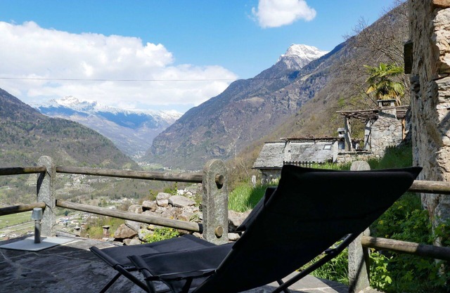 Preciosa casa de vacaciones privada con WIFI, terraza, mascotas permitida y aparcamiento