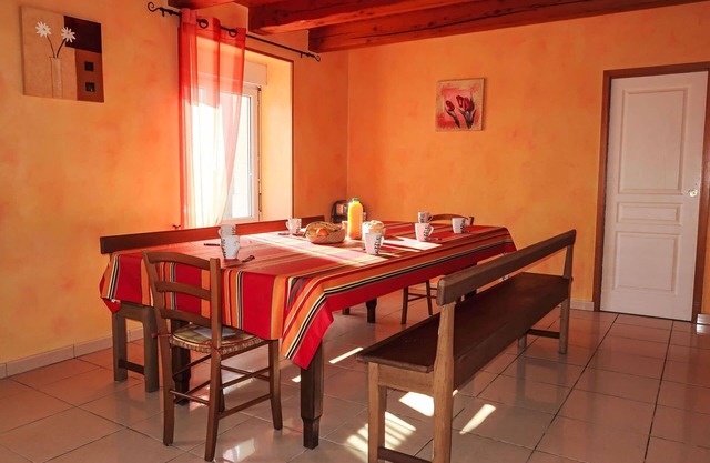 Preciosa casa de vacaciones privada para 8 personas con WIFI, TV, terraza y aparcamiento
