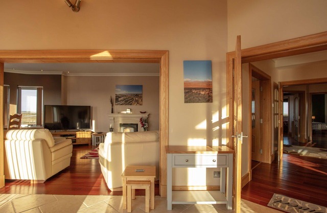 Maravillosa casa de vacaciones privada con WIFI, jacuzzi, TV, patio y vista panorámica