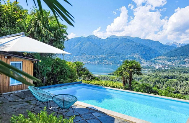 Casa de vacaciones privada con piscina privada, WIFI, TV, patio, vista panorámica, aparcamiento