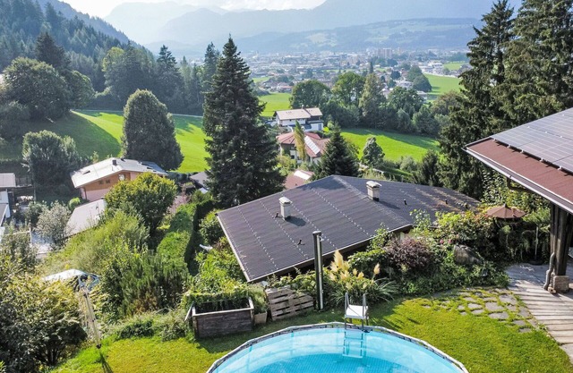 Preciosa casa de vacaciones privada con WIFI, jacuzzi, piscina privada, TV, terraza y aparcamiento