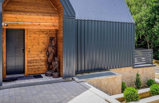Maravillosa casa de vacaciones privada con A/C, WIFI, bañera de hidromasaje, TV y terraza