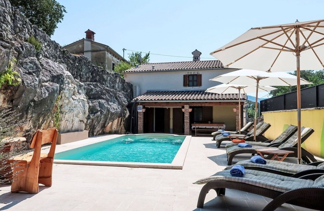 Preciosa casa de vacaciones privada con A/C, WIFI, piscina privada, TV, terraza, aparcamiento