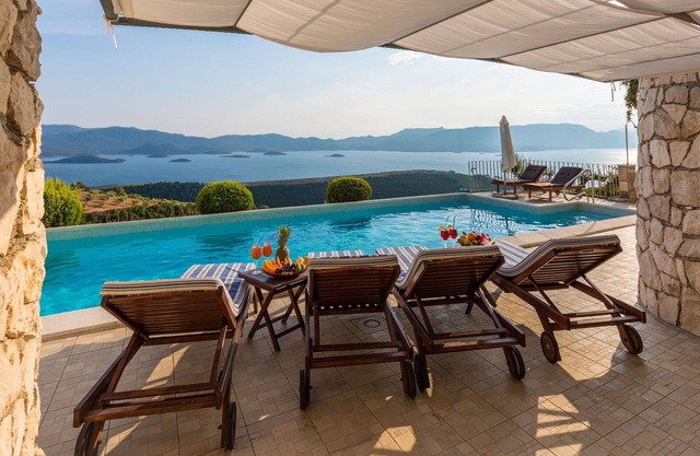 Casa de vacaciones privada con WIFI, piscina privada, jacuzzi, A/C, TV, terraza, mascotas permitida