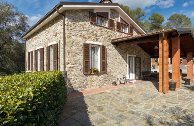 Estupenda casa de vacaciones privada para 5 personas con A/C, WIFI, TV, terraza y aparcamiento