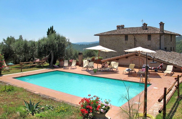 Casa de vacaciones privada con piscina privada, WIFI, TV, patio, vista panorámica, aparcamiento
